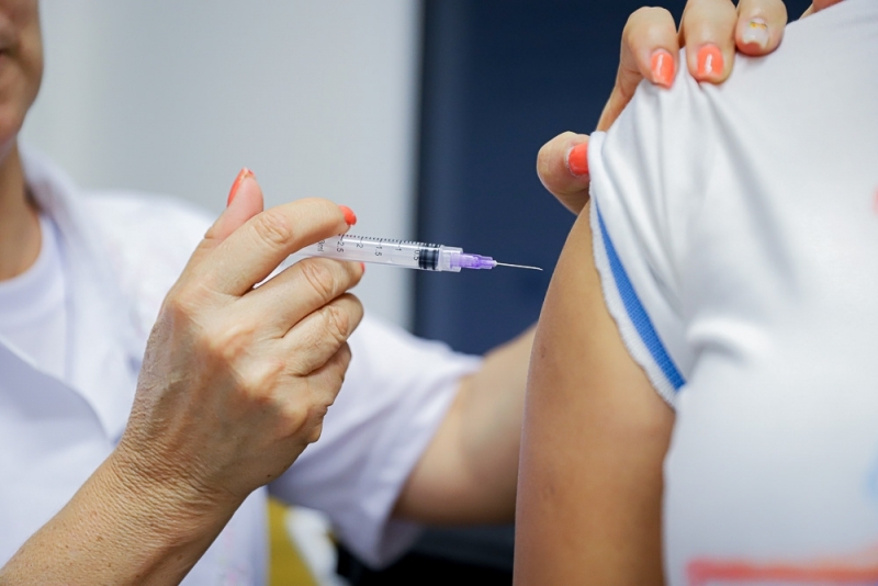 Campanha de vacinação contra o HPV é ampliada para adolescentes de 15 a 19 anos em Coronel Fabriciano até dezembro de 2025